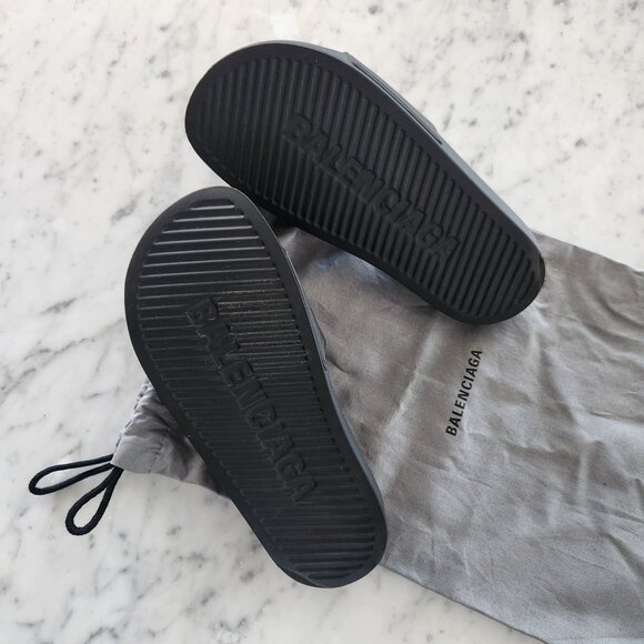 BALENCIAGA Rubber Slides (not available in stores) - Picture 4 of 6
